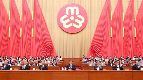 Los líderes de China buscan que las mujeres。